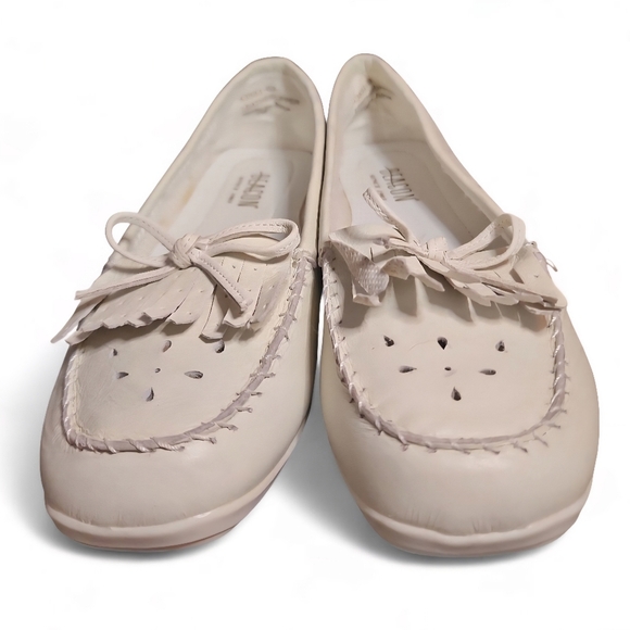 Beacon White Leather Slip On loafer Sz7 Fisherman Aesthetic Preppy Coastal Cool - Picture 6 of 9